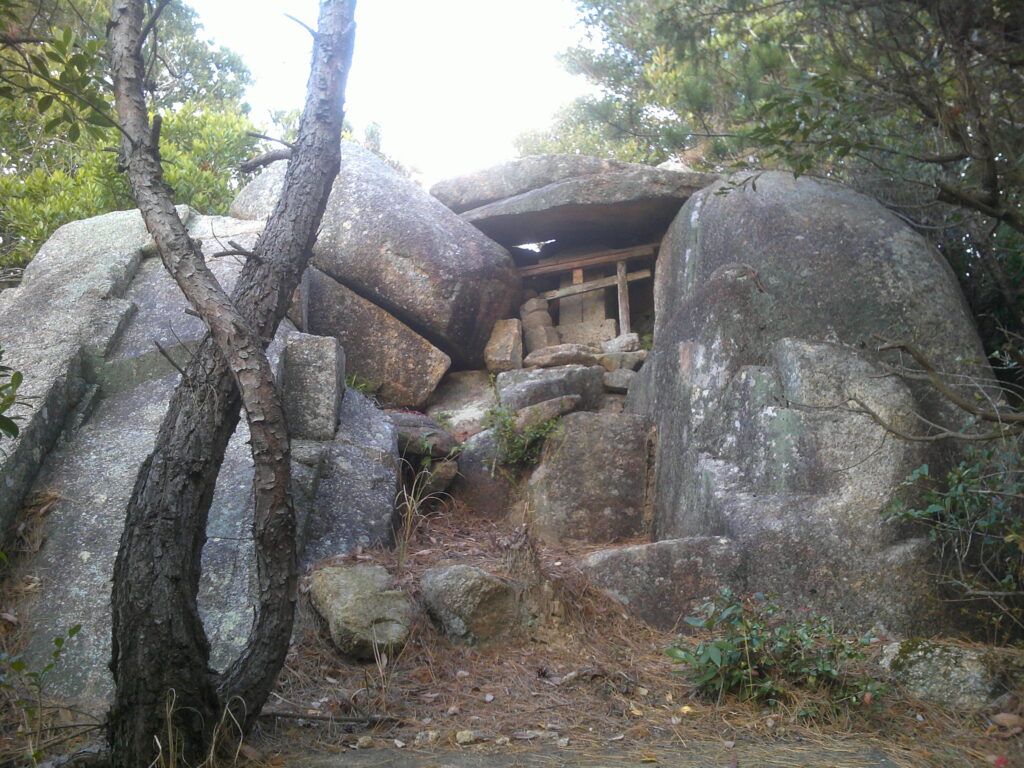 旧古尾稲荷社(？)