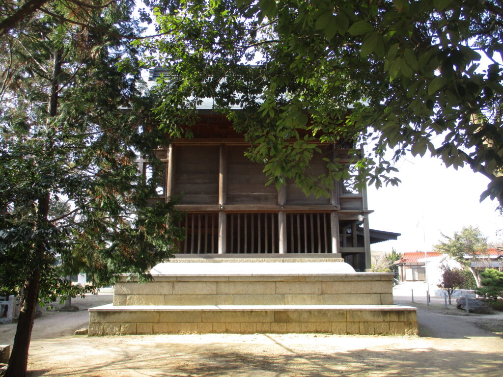 赤崎神社様の裏