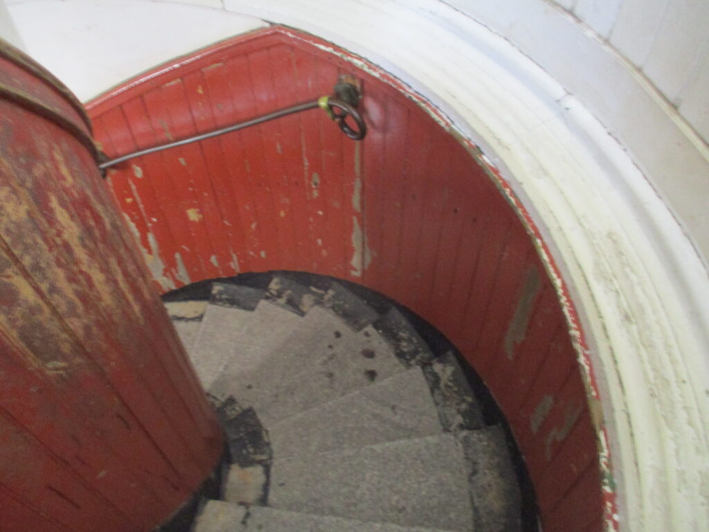 角島灯台の階段