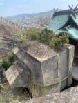 生石神社の石の宝殿